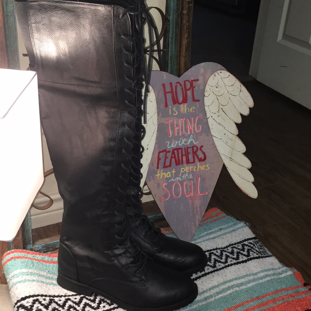 BN Chatties Black over-the-knee combat boots - Picture 1 of 2